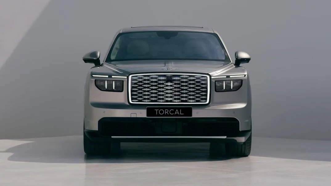 Bentley Torcal estreia como primeiro elétrico da marca, com até 888 cv