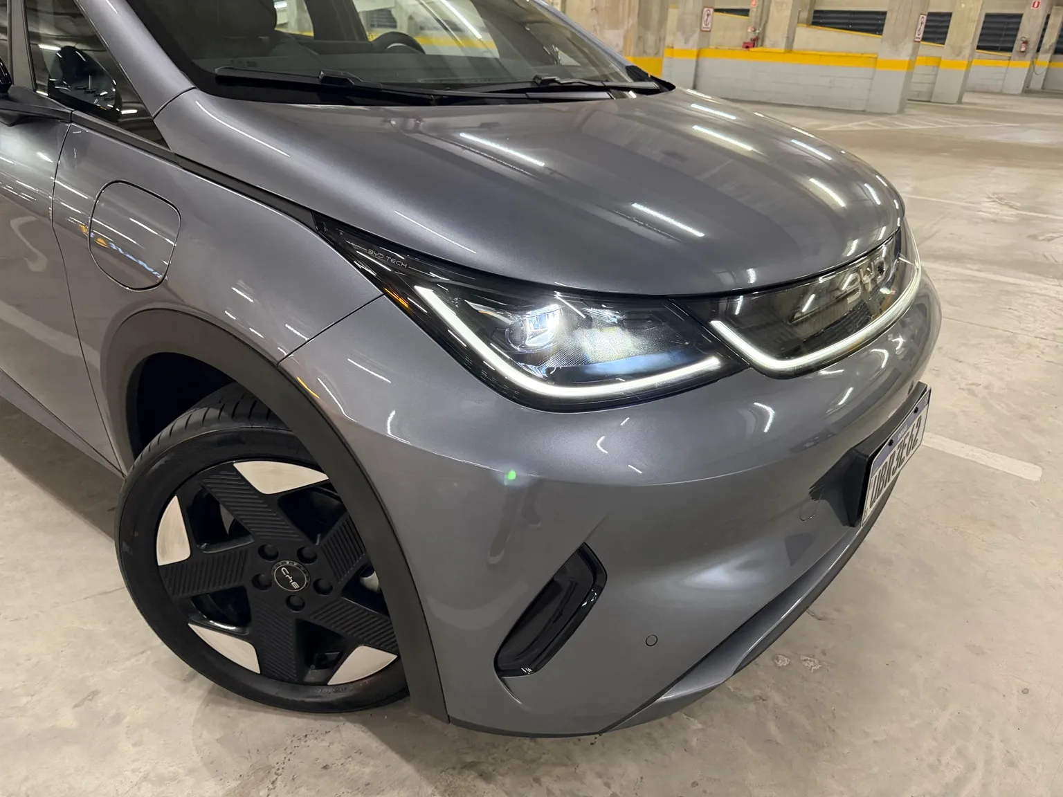 Farol de LED do BYD Dolphin SE 2027