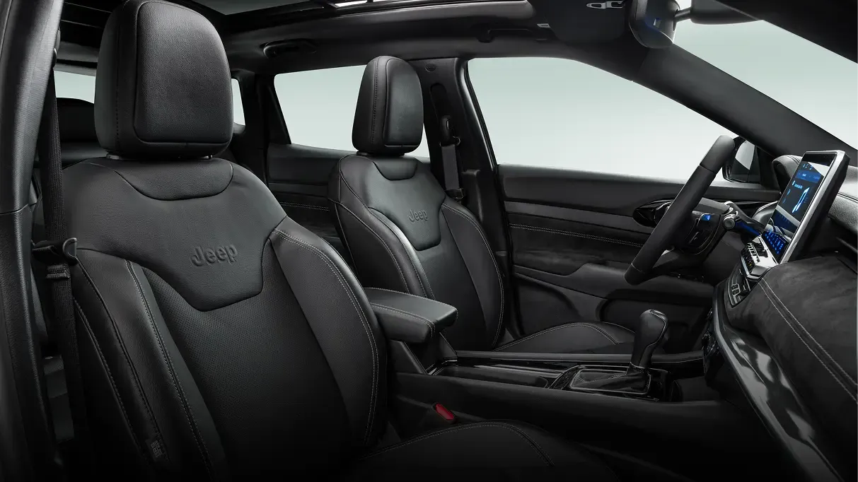 Bancos dianteiros do Jeep Compass 2027