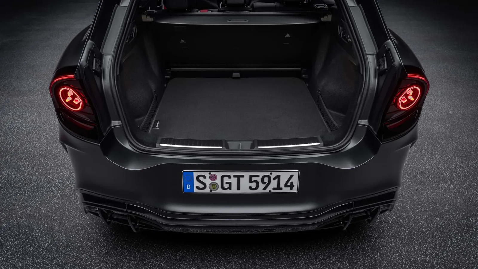 Porta-malas do Mercedes-AMG GT SUV