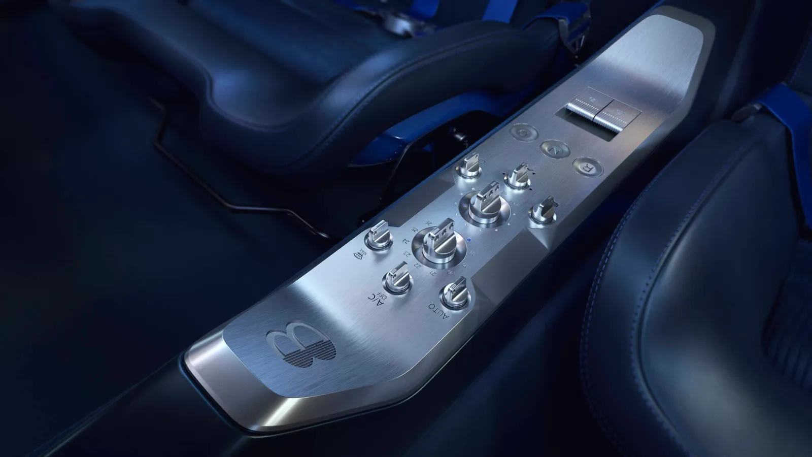 Console central com comandos em alumínio