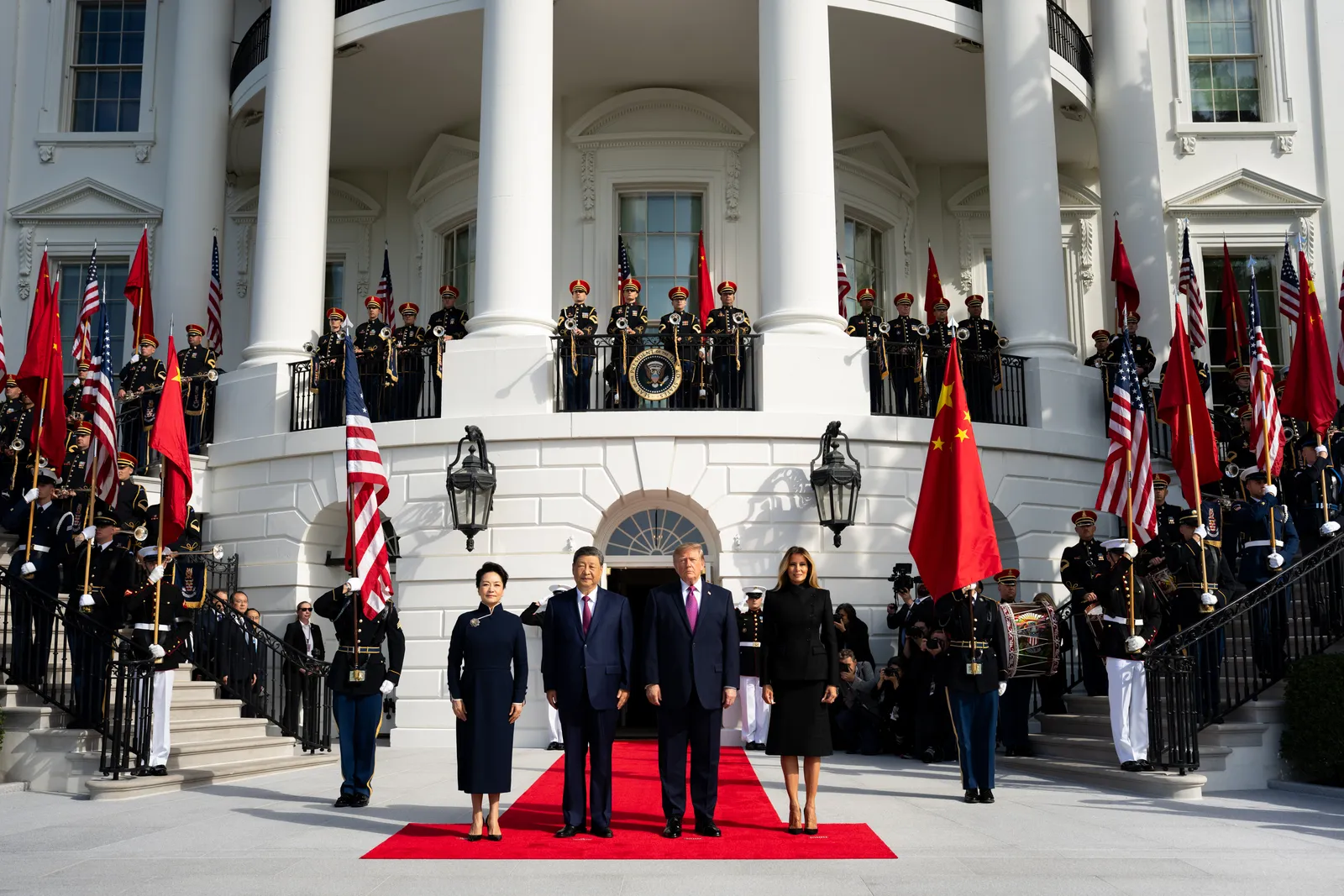Donald Trump e Melania Trump recebem Xi Jinping e Peng Liyuan na Casa Branca