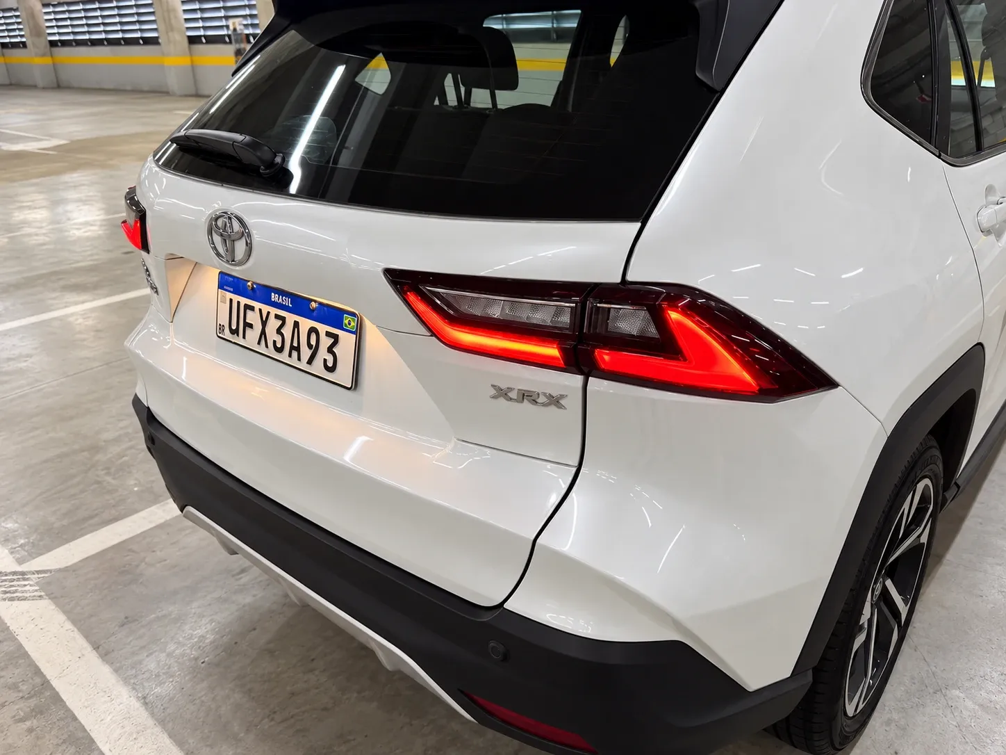 Detalhe da lanterna traseira em LED