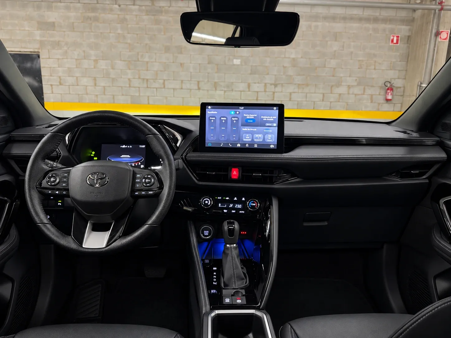 Painel do Yaris Cross XRX Flex
